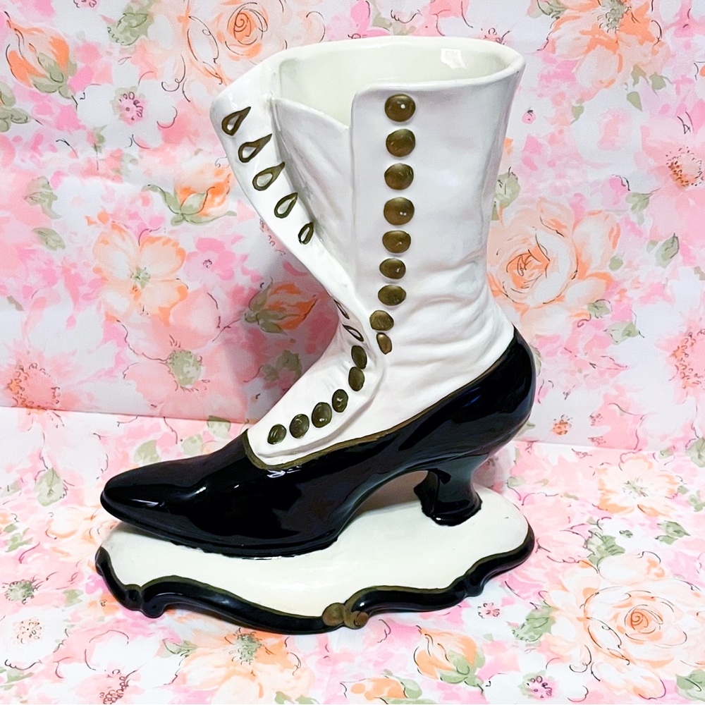 Vintage Atlantic Mold Ceramic Victorian High Top Button Boot Shoe Vase